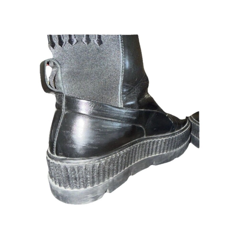 Fenty x PUMA Rihanna Platform Chelsea Sneaker Boots Size 9.5 Womens Black Used - Picture 5 of 8